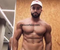 Bailarino profissional e Gogo Dancer